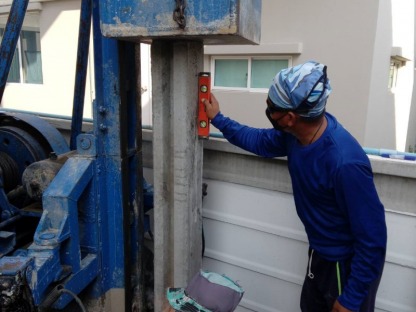 รับเหมาตอกเสาเข็มราคาถูก - ช่างออยไมโครไพล์ รับตอกเสาเข็มไมโครไพล์ ปทุมธานี